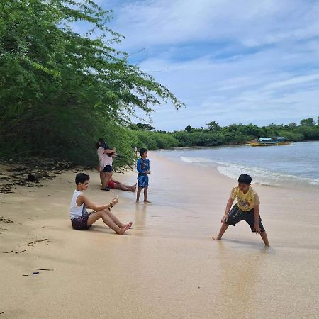 Calatagan'S Bahay Kubo - With Beach Access Esterno foto